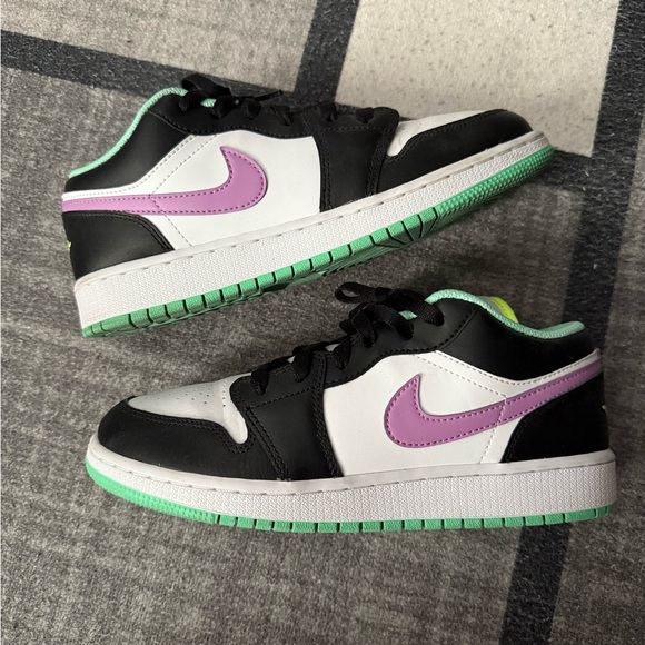 jordan 1 purple white green